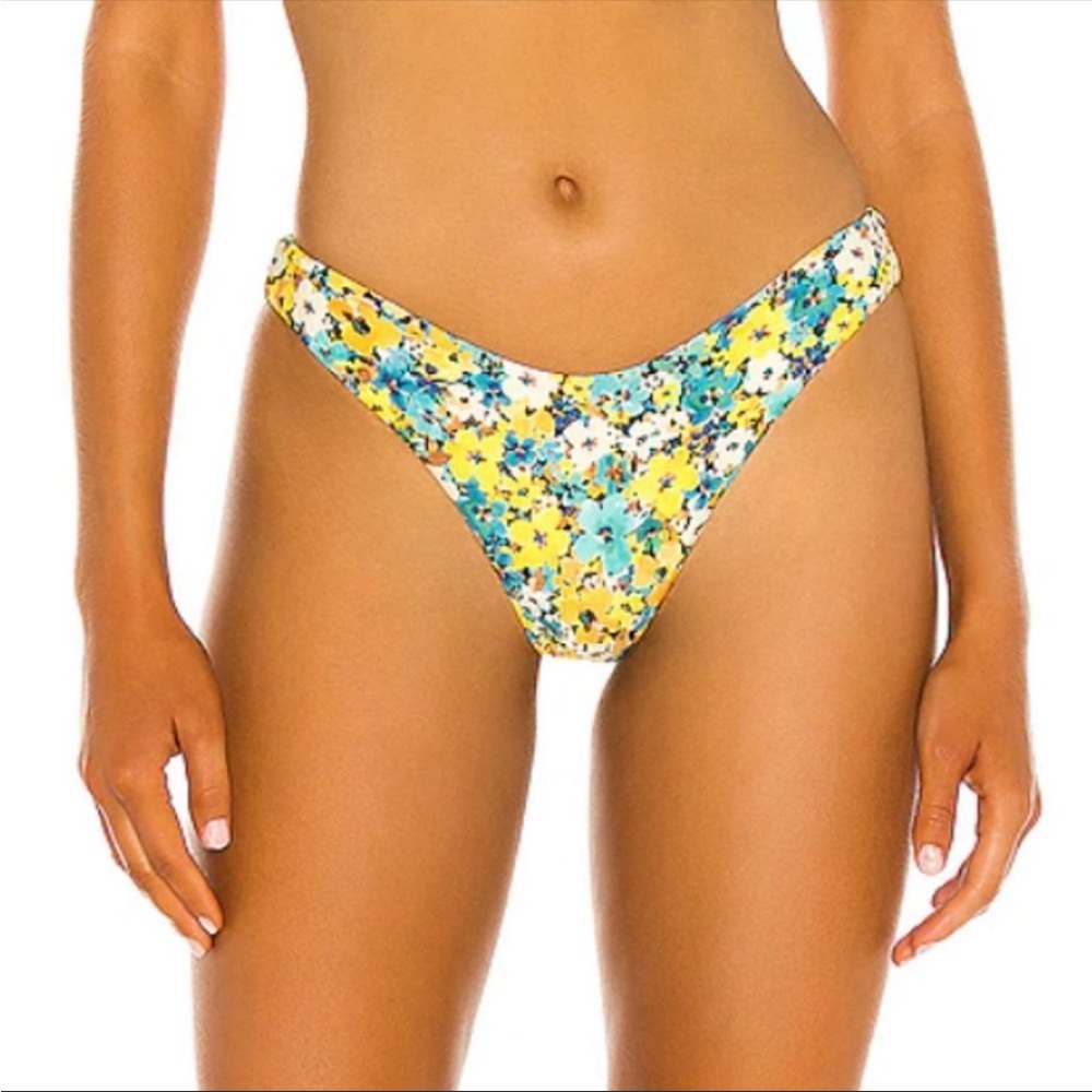L Space  Gizelle swimsuit bottoms Size XS